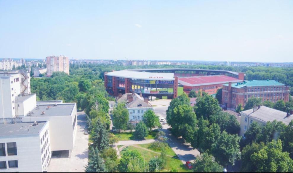 Театральна площа апартаменти Сумы Экстерьер фото